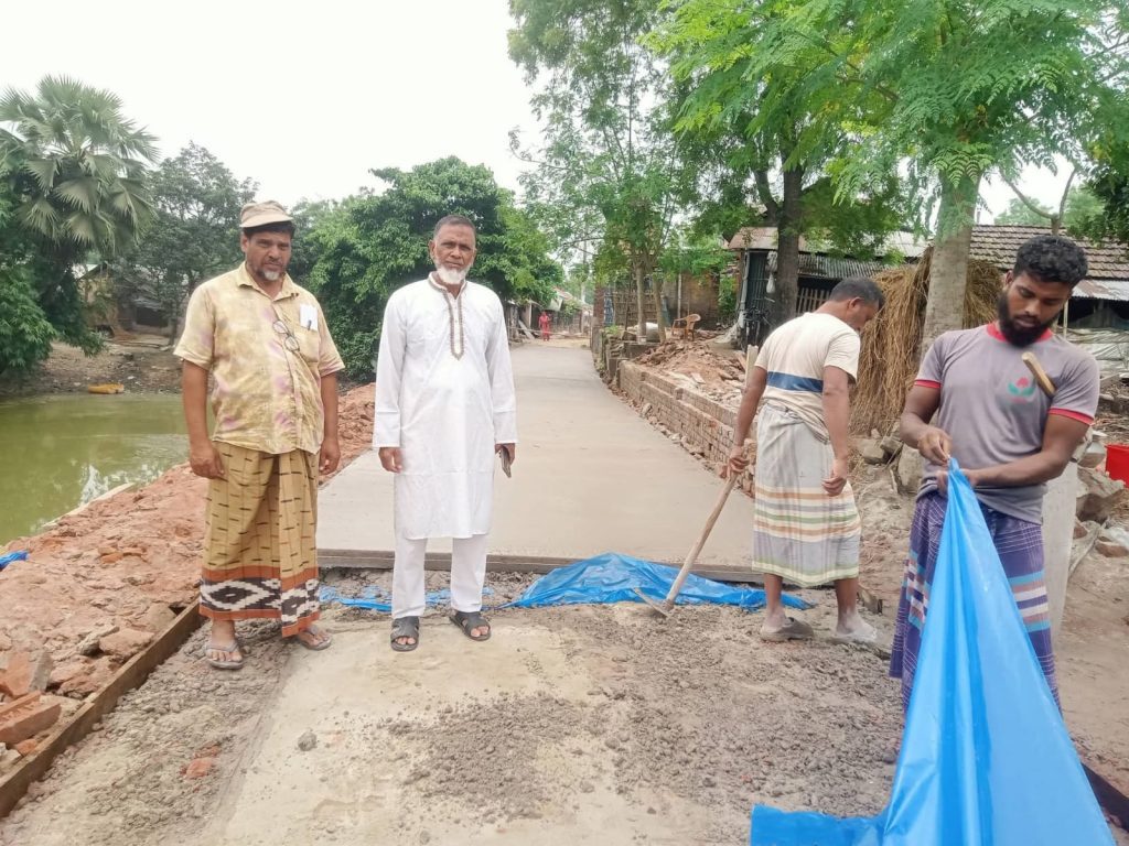 ভোলাহাটে উন্নয়ন ও আইন প্রয়োগে উপজেলা প্রশাসনের তৎপরতা